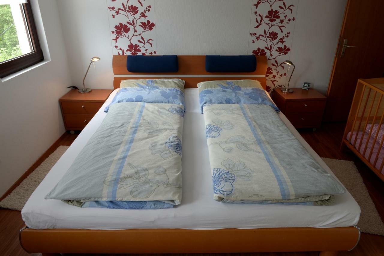 Ferienhaus Moselblick Mit Kostenfreien Oepnv-Ticket Ürzig Esterno foto